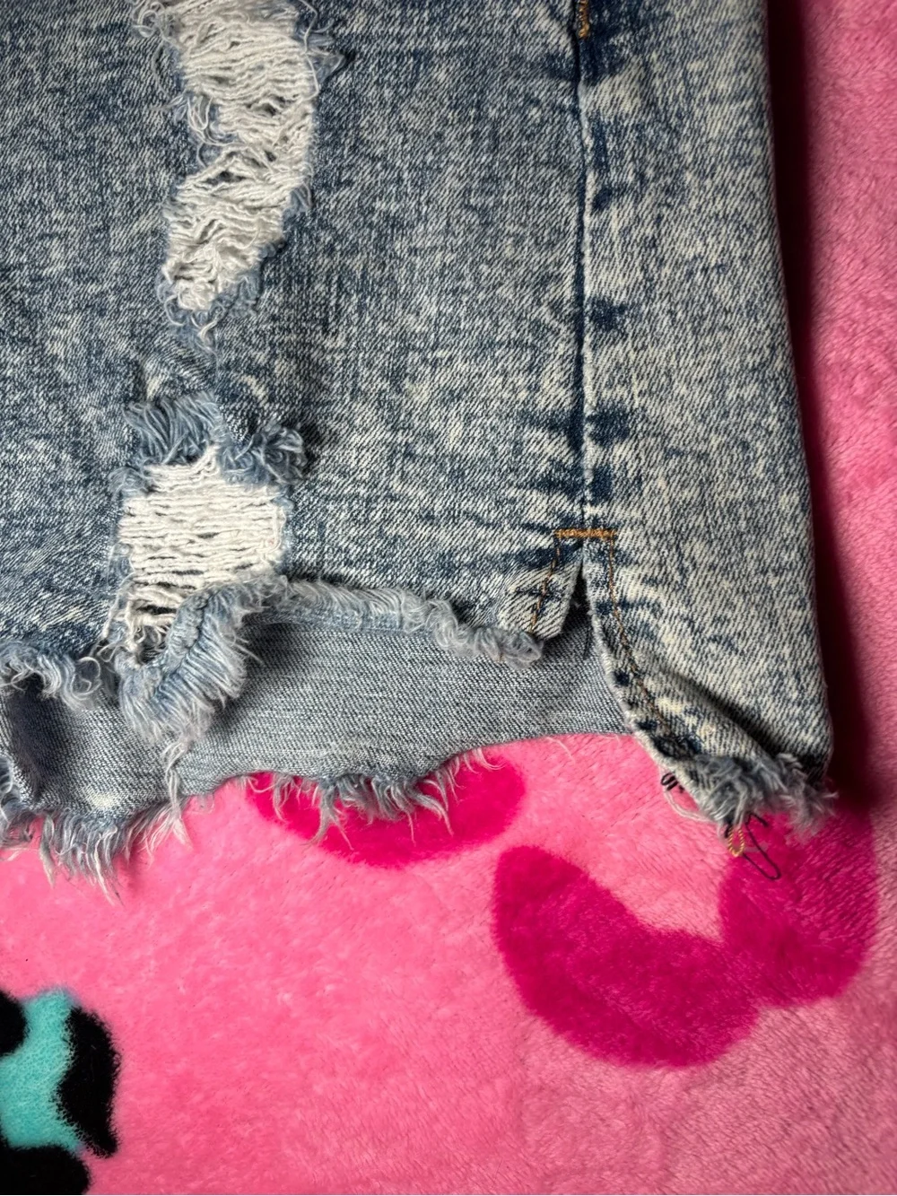 Almost Famous Denim Shorts - Picture 10 of 14